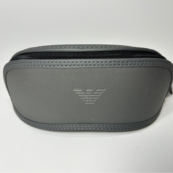 Armani glasses/sunglasses case with cleaning cloth grey - Picture 2 of 7